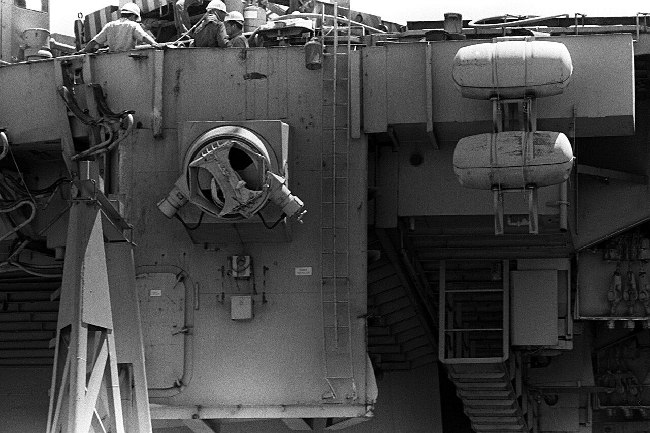 Aircraft carrier